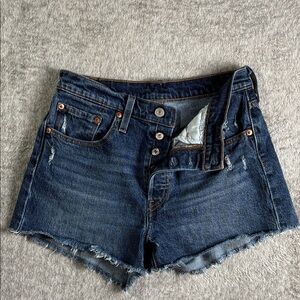 Levi's501 Women’s Sz27 Dark Blue Fringe Cut-Off Jean Shorts